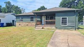 featured image of 310 S 8th St
