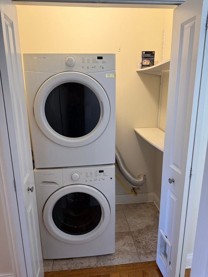 1458 N Maplewood Ave #1stFL - Photo 5 of 17