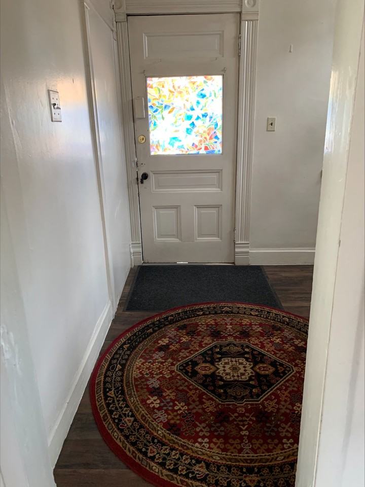 1215 N Weber St - Photo 5 of 19