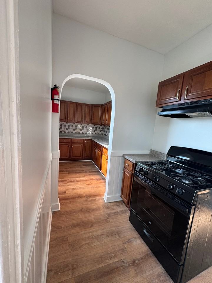 11 Pattison St #2 - Photo 2 of 6