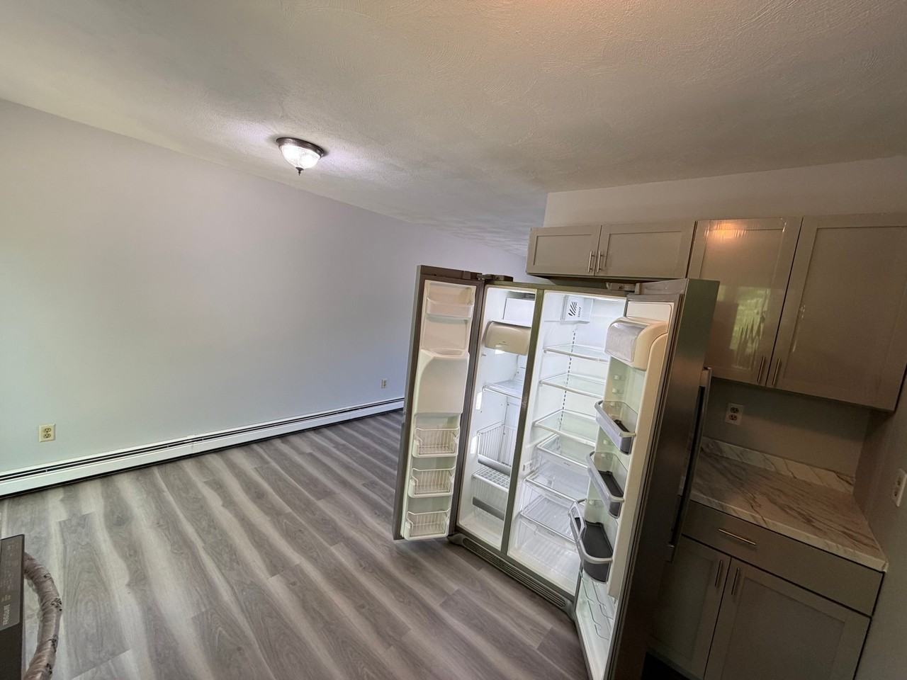28 Riverdale Ave #B - Photo 2 of 19
