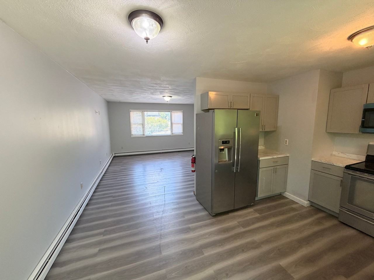 28 Riverdale Ave #B - Photo 3 of 19