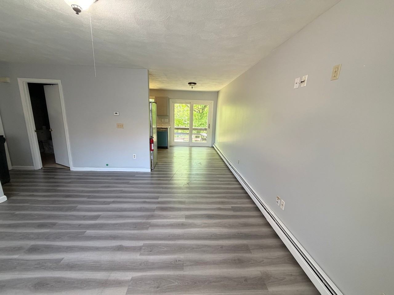 28 Riverdale Ave #B - Photo 4 of 19