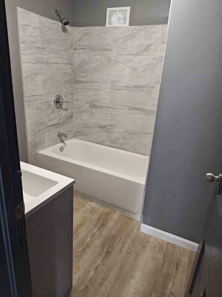1225 Norwood Rd #UP - Photo 5 of 7