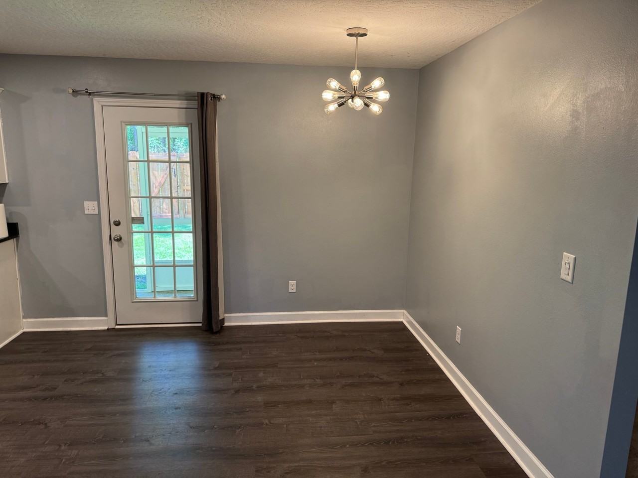 1705 Pahl Ct - Photo 4 of 15