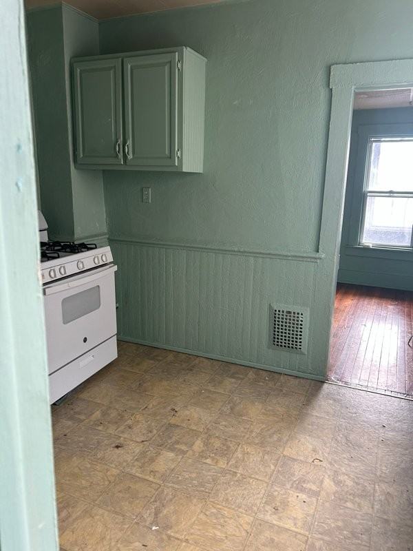 2038 Lodi St #2ndFL - Photo 3 of 6