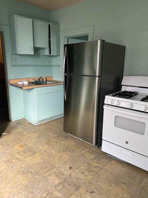 2038 Lodi St #2ndFL - Photo 4 of 6