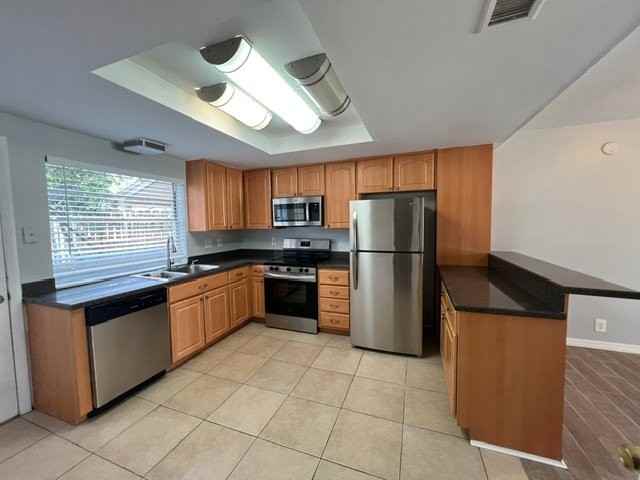14627 Pine Glen Cir - Photo 3 of 31