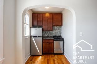 4546 N Damen Ave #412 - Photo 1 of 1