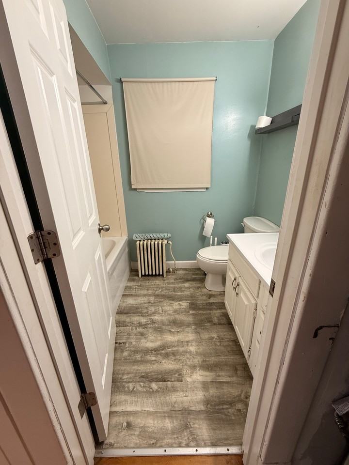 869 Geranium Ave E #A - Photo 7 of 11