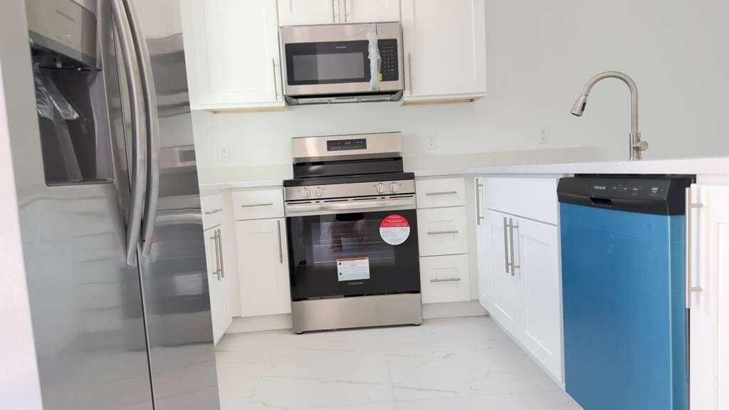 520 Creuset Ave S - Photo 4 of 15