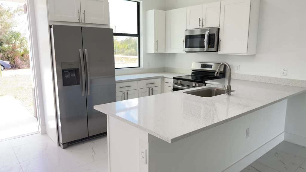 520 Creuset Ave S - Photo 5 of 15