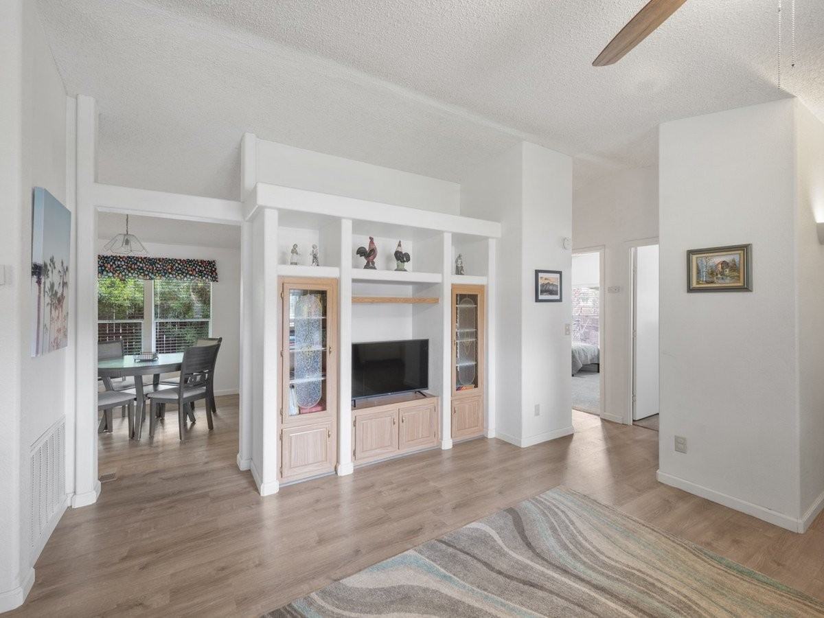 1443A S Clark Rd - Photo 4 of 18
