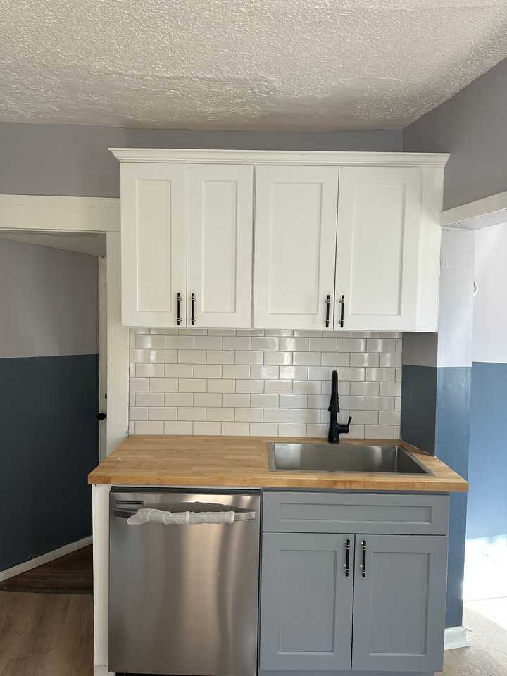 22 W Spring St #1 - Photo 7 of 7
