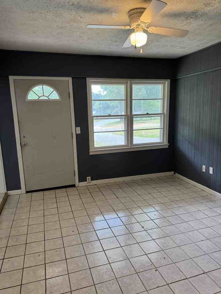 1707 Ridge Rd #1707 - Photo 5 of 15