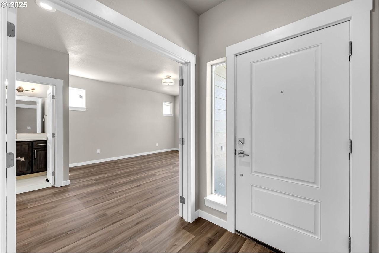 6107 Ne 45th Ct - Photo 3 of 23