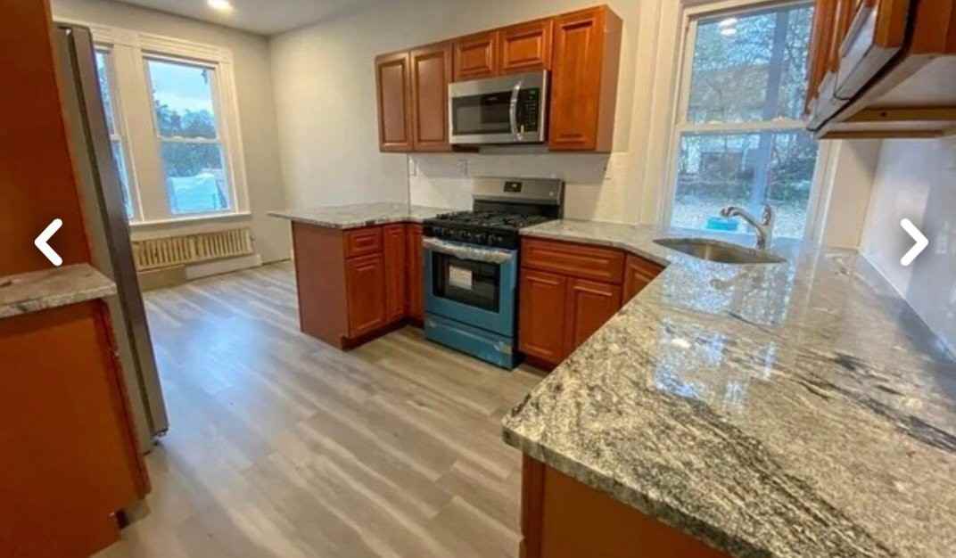 426 Cornelia St #A - Photo 2 of 14