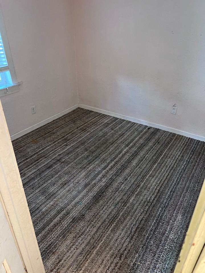 1556 N Taylor Ave - Photo 7 of 12