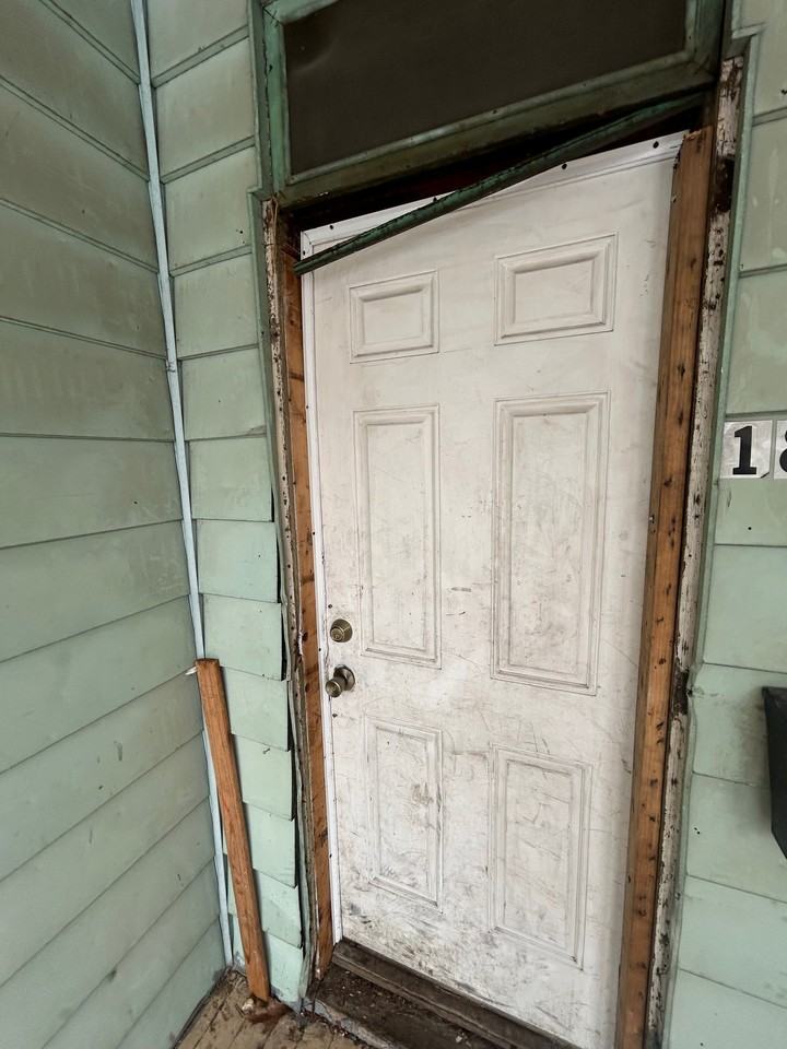 1811 W Millman St - Photo 3 of 20