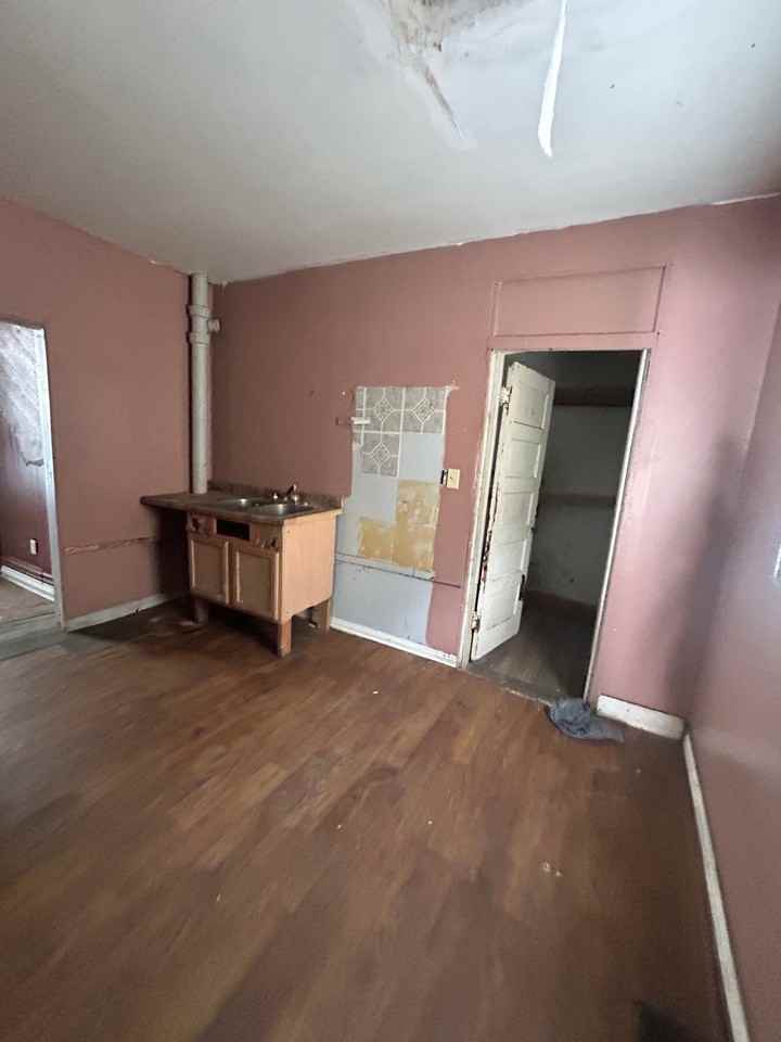 1811 W Millman St - Photo 7 of 20