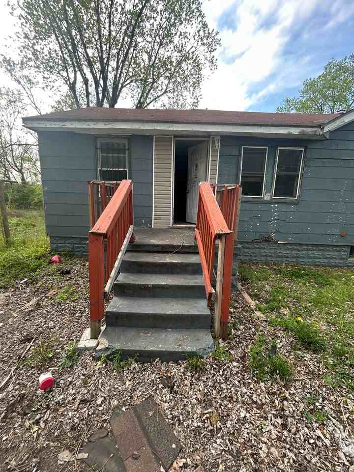 2332 Renois Ln - Photo 4 of 20