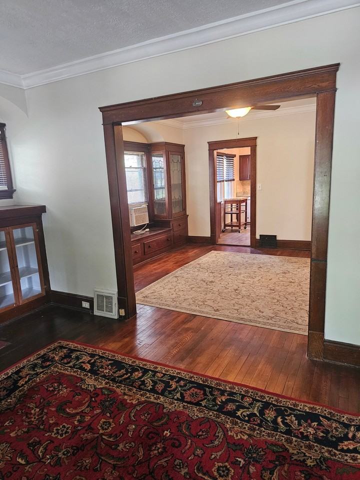 2675 E 130th St #1 - Photo 5 of 20