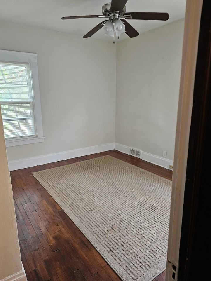 2675 E 130th St #1 - Photo 7 of 20
