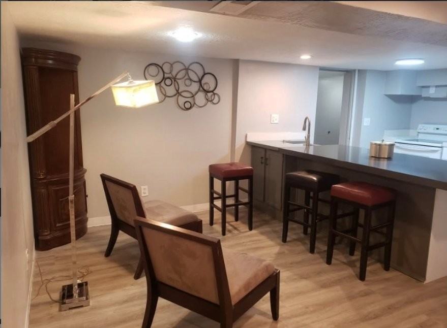 168 Ross Dr - Photo 2 of 18