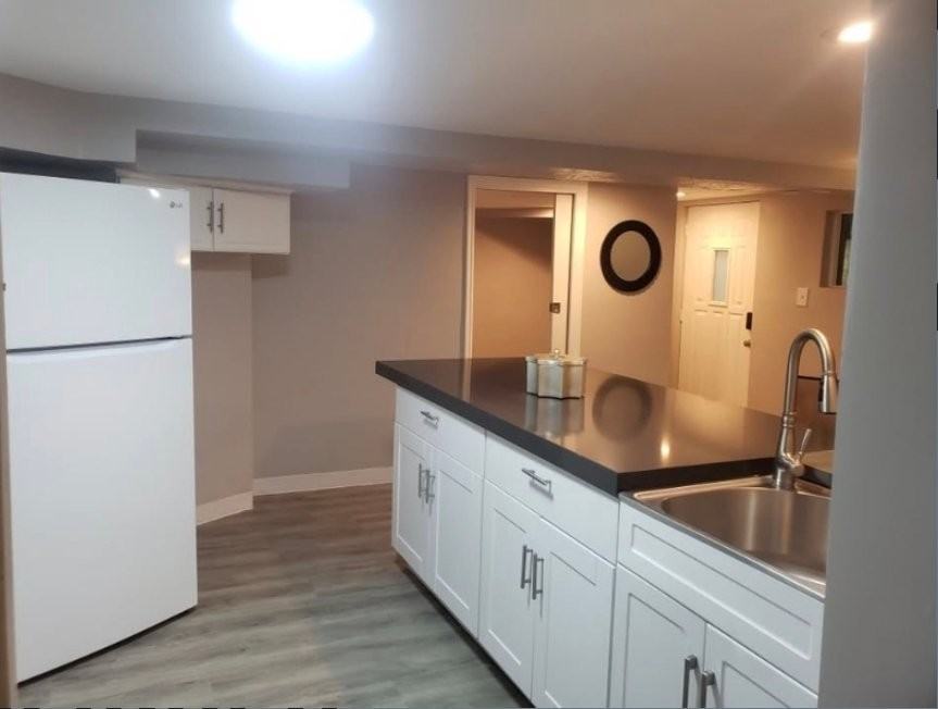 168 Ross Dr - Photo 3 of 18