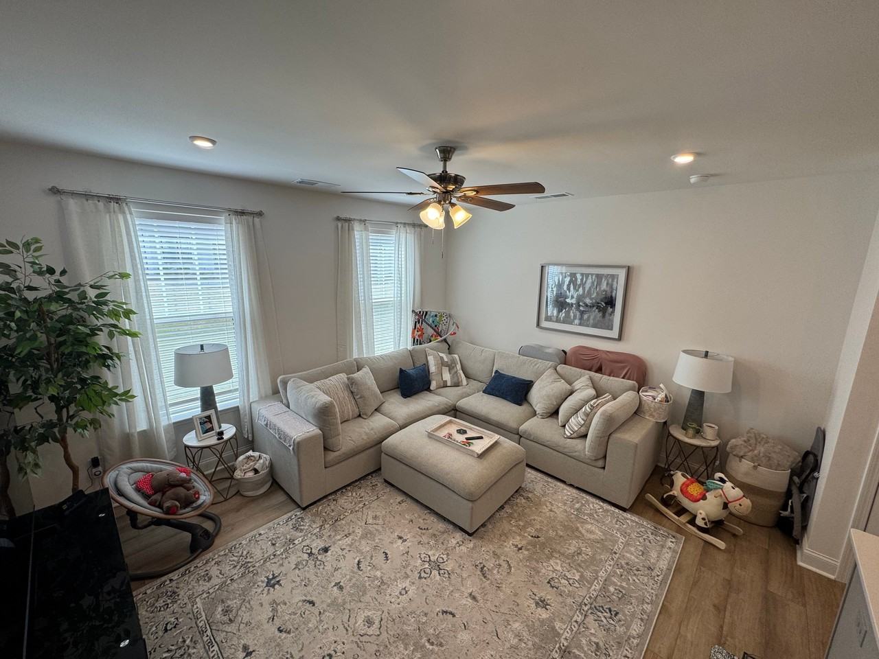 5009 Layman Dr - Photo 6 of 20