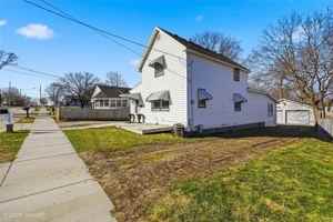 featured image of 6208 Se 2nd St