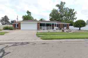 featured image of 4410 Pennyston Ave