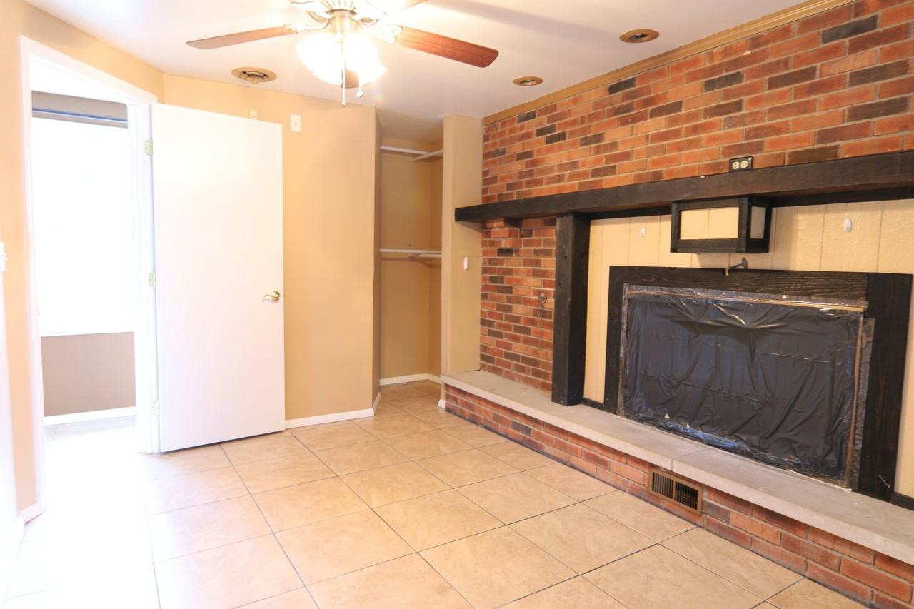 4410 Pennyston Ave - Photo 6 of 20