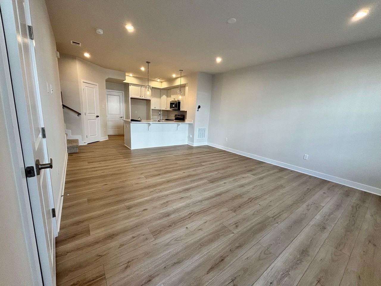 2846 Calgary Ln - Photo 2 of 13