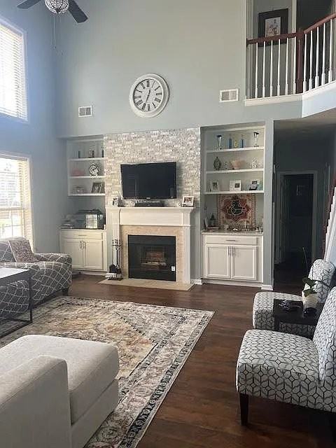 801 Sunny Slope Trce - Photo 4 of 18
