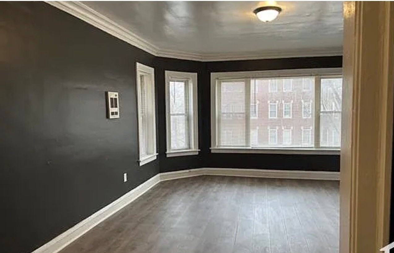 7236 S Jeffery Blvd - Photo 4 of 5