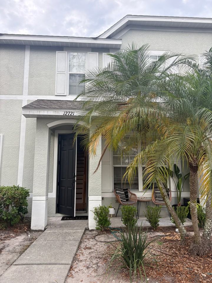 12721 Sunland Ct - Photo 2 of 17