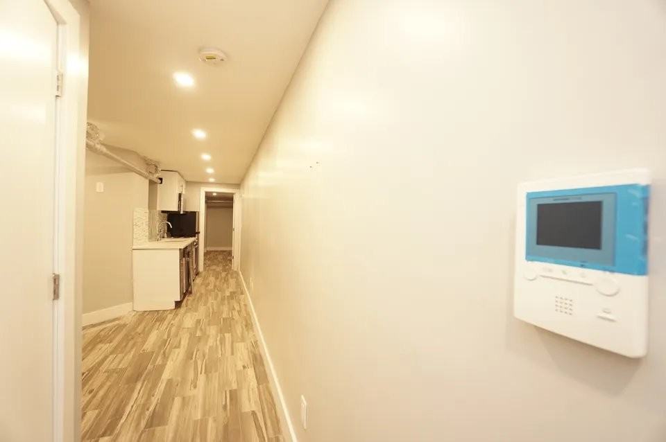 510 Jackson Ave #BS - Photo 3 of 11