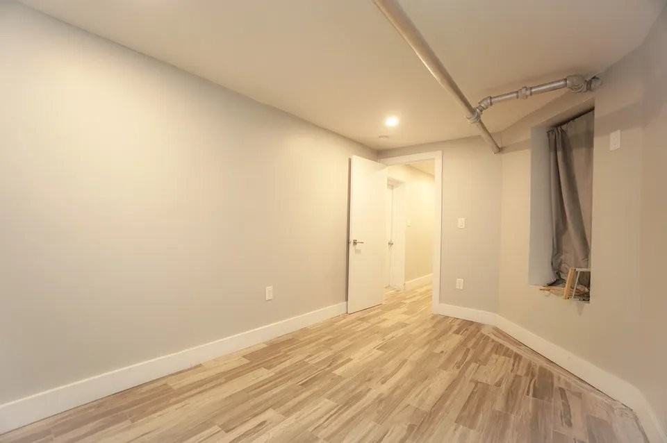 510 Jackson Ave #BS - Photo 6 of 11