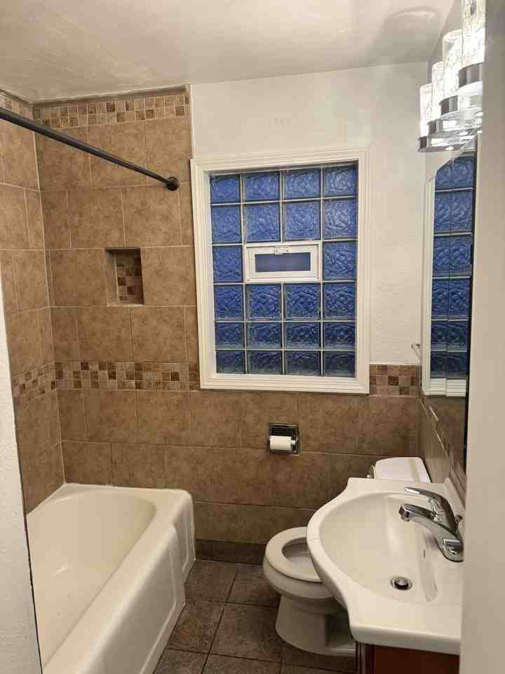 4215 W Fairmount Ave #NA - Photo 5 of 11