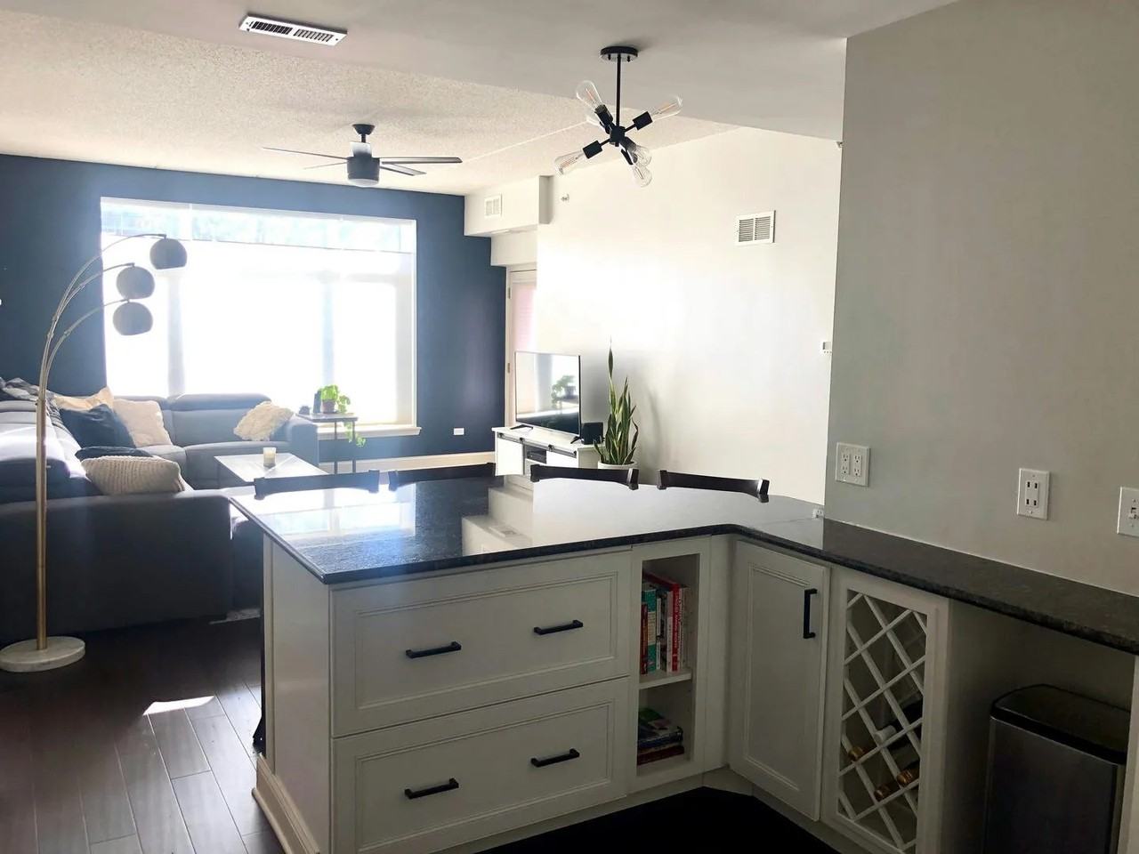 845 E 22nd St #203 - Photo 5 of 19