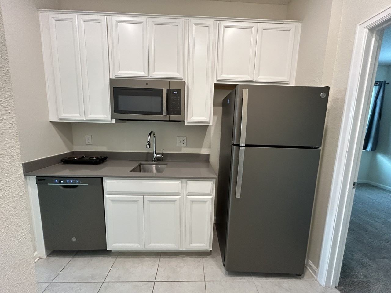 16476 Fernridge St #B - Photo 6 of 12