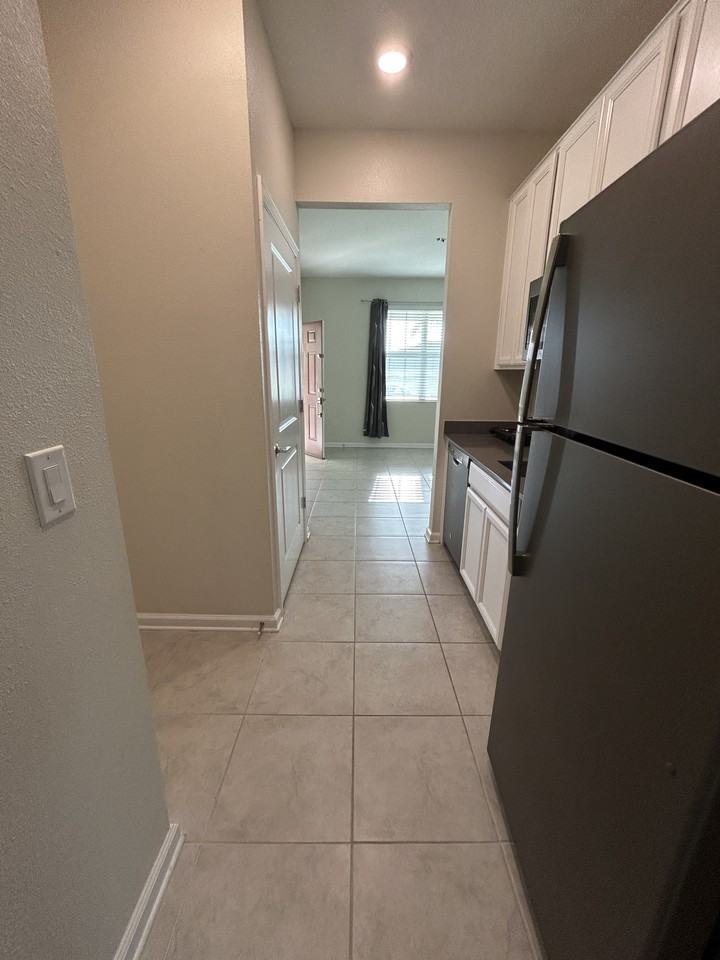 16476 Fernridge St #B - Photo 7 of 12