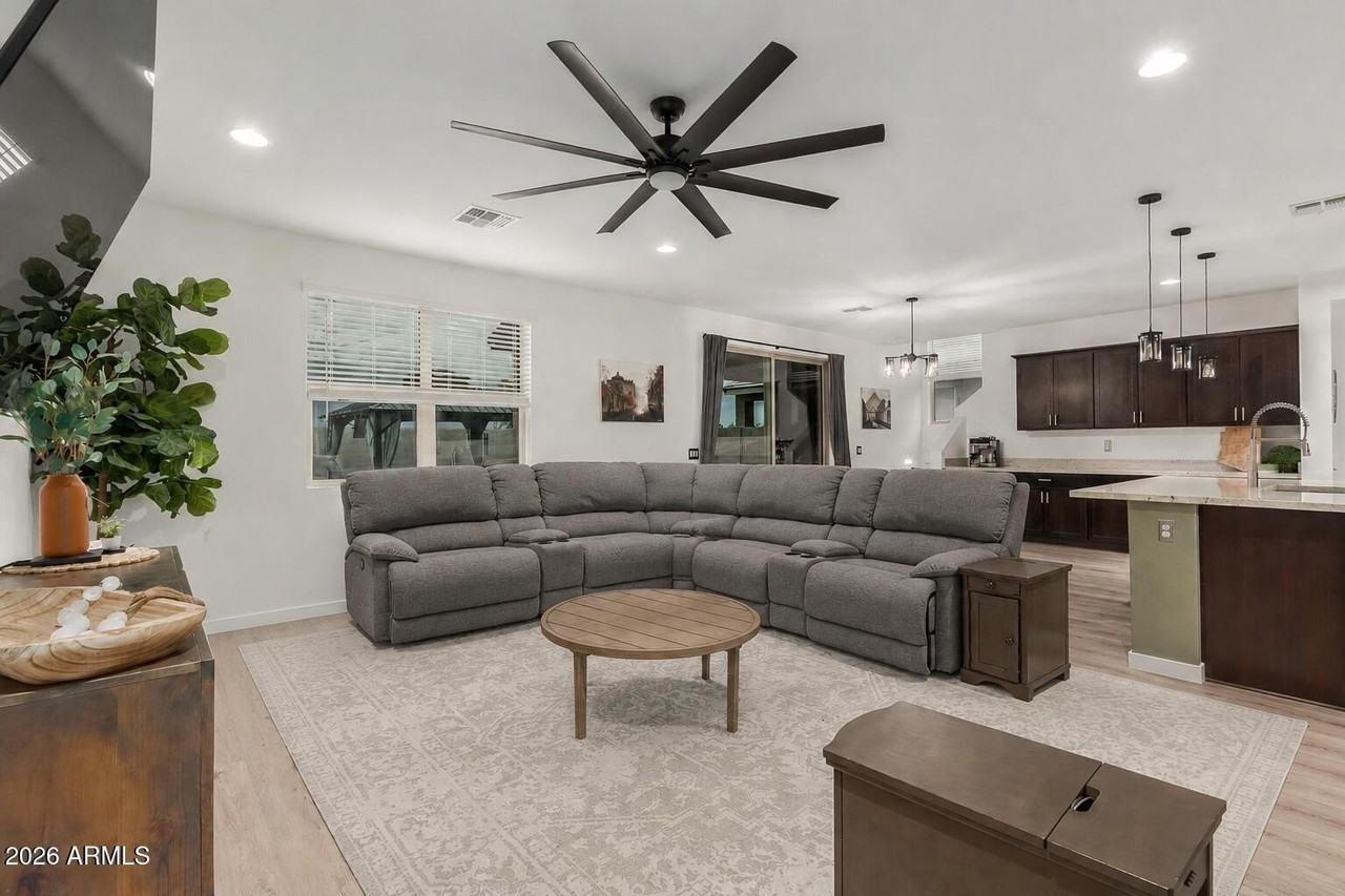 12661 W Candelaria Dr - Photo 2 of 18
