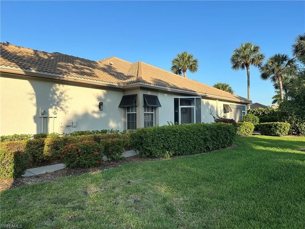 8564 Fairway Bend Dr - Photo 3 of 16