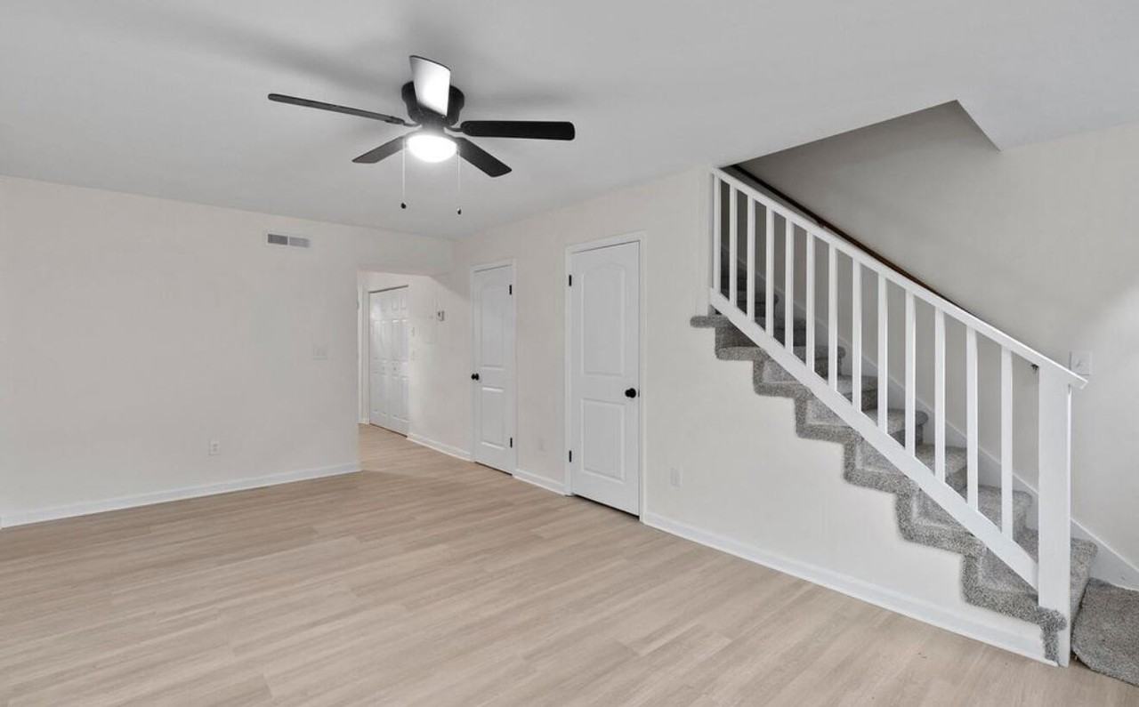 102 S Germantown Rd - Photo 2 of 9