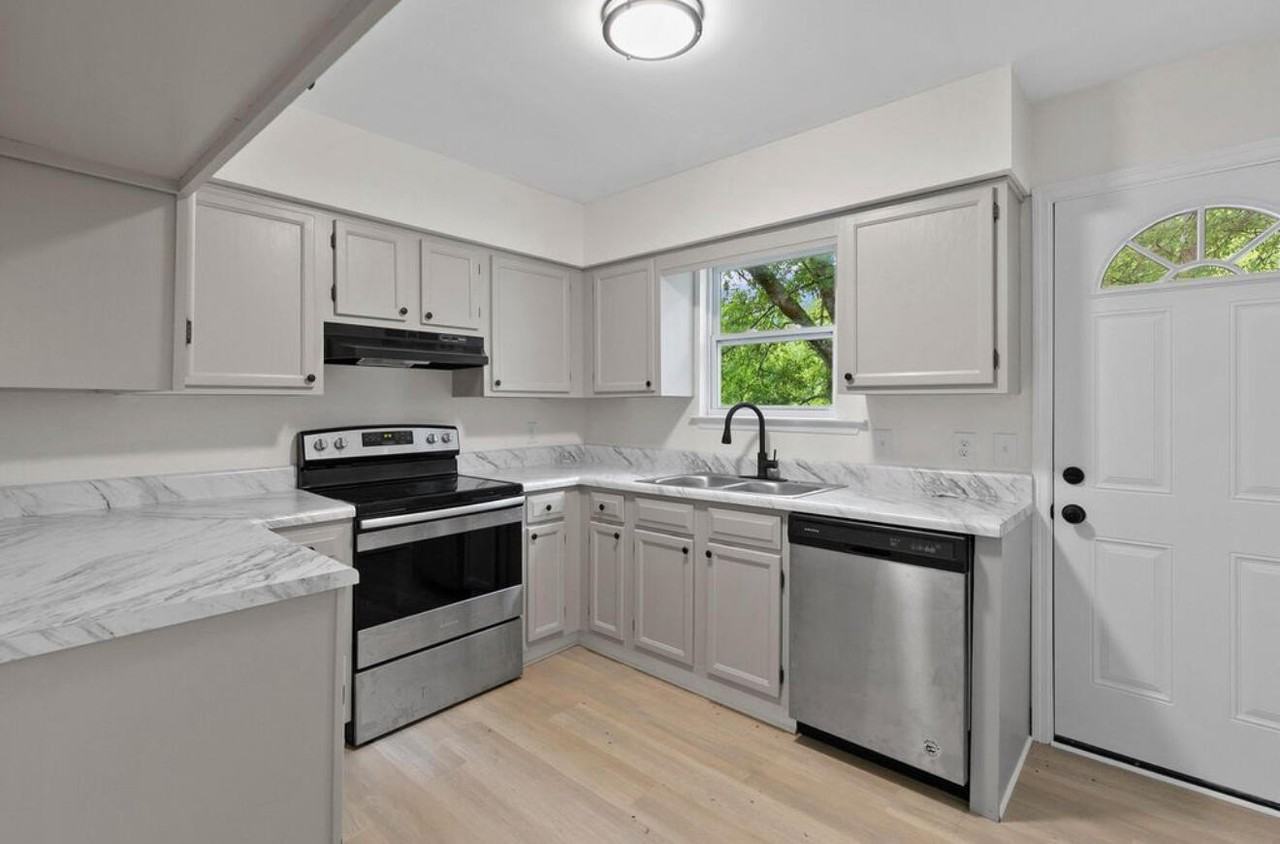 102 S Germantown Rd - Photo 3 of 9