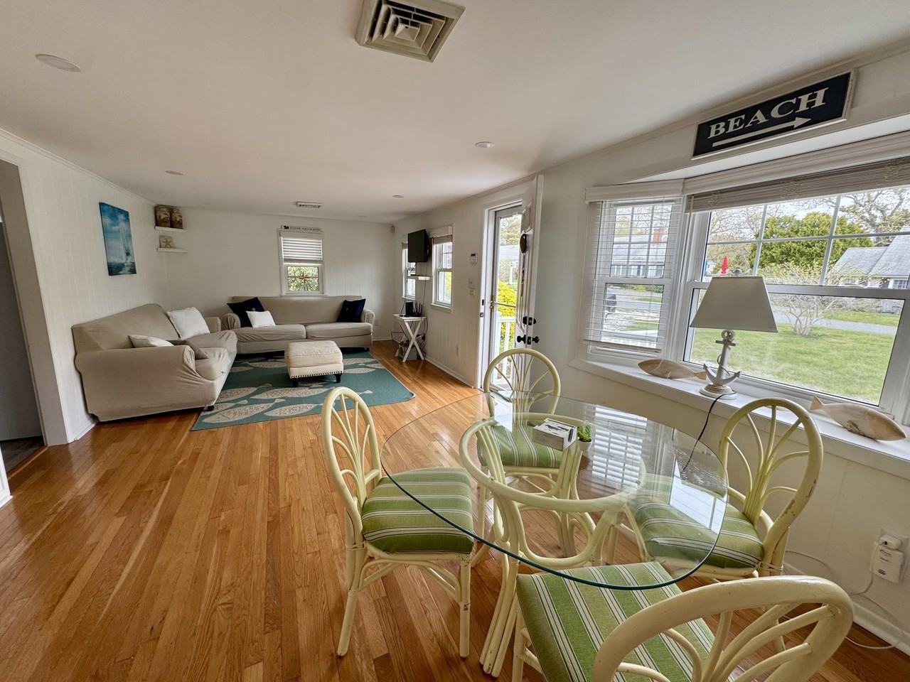 121 6th Avenue - Photo 4 of 17