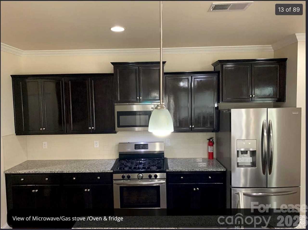 1464 Bramblewood Dr - Photo 5 of 17