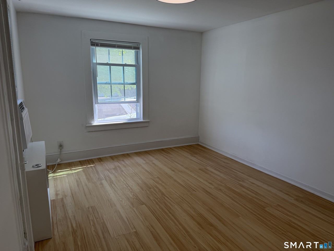 72 West Ave #B - Photo 3 of 13